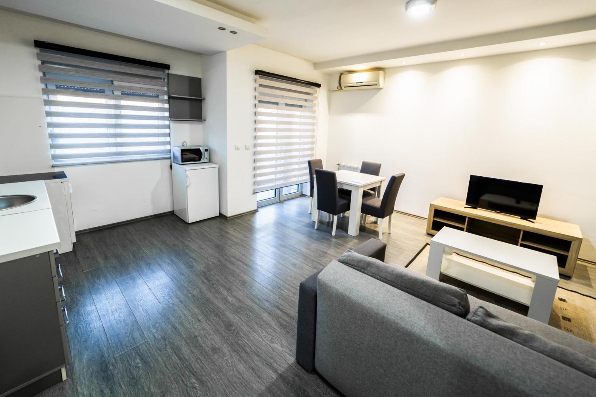 Ring Inn Apartments Obrenovac  ภายนอก รูปภาพ