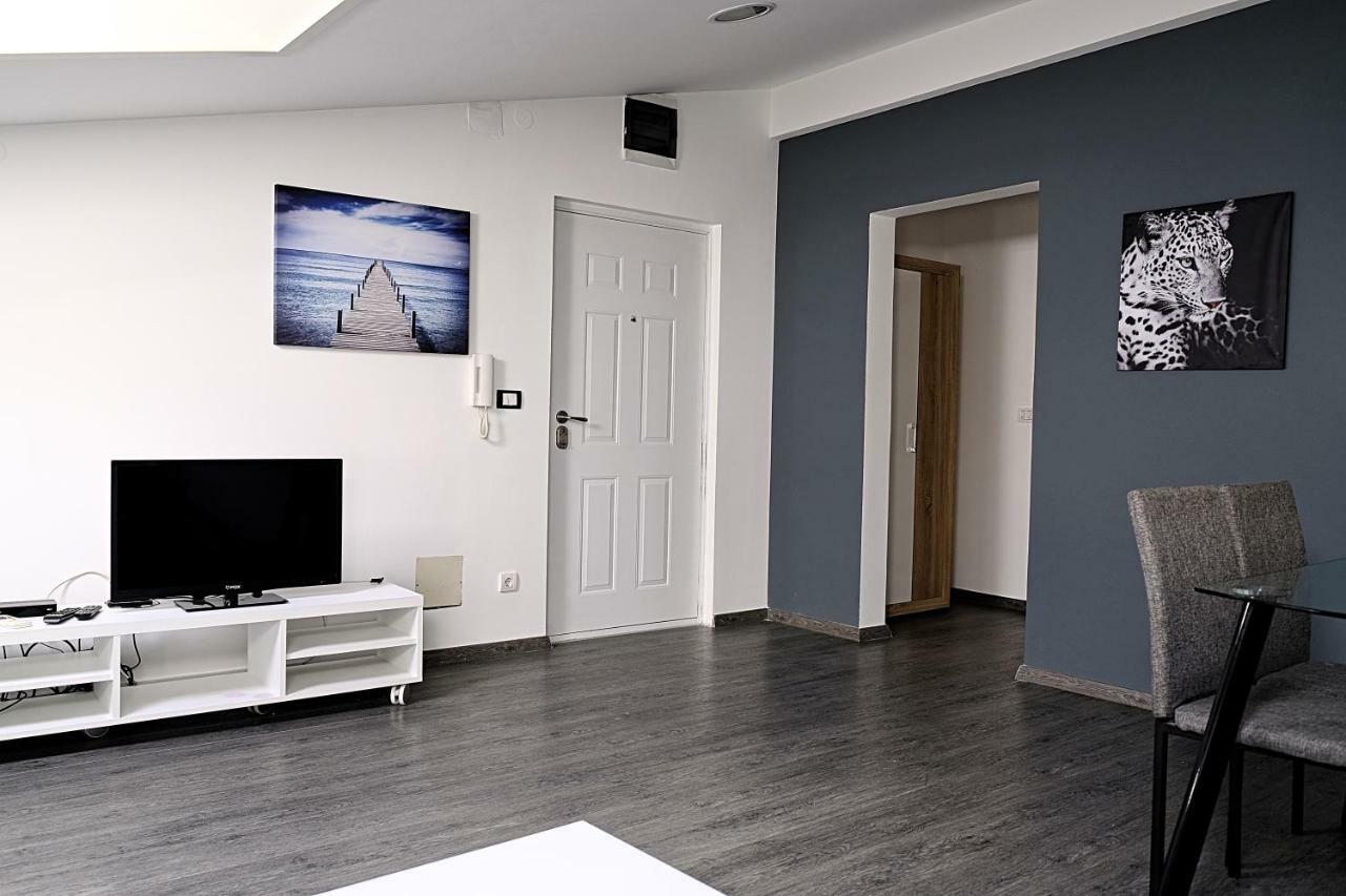 Ring Inn Apartments Obrenovac  ภายนอก รูปภาพ